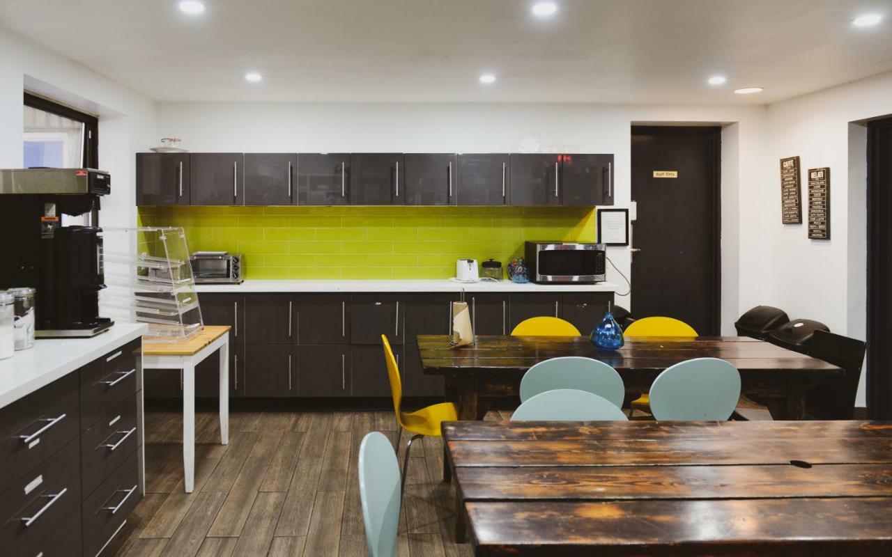 Auberge de jeunesse Kensington College Backpackers à Toronto Extérieur photo
