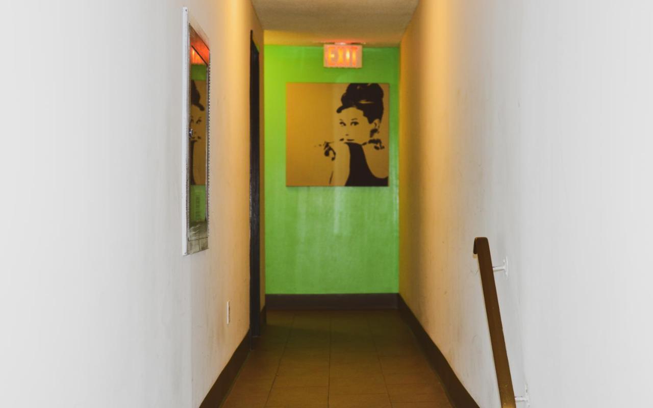 Auberge de jeunesse Kensington College Backpackers à Toronto Extérieur photo